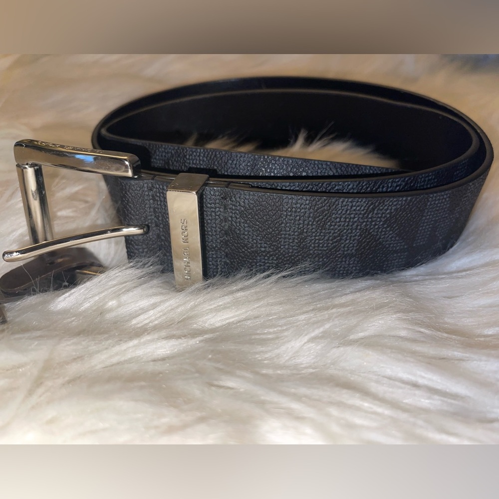 NWT MICHAEL KORS BELT BLACK MK PRINTED LOGO GOLD SIZE MEDIUM - Picture 7 of 17